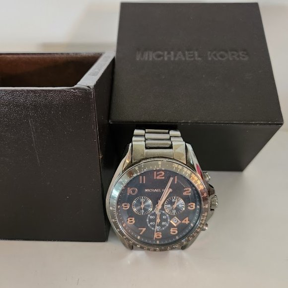 Michael Kors Chronograph Men's Watch - Picture 7 of 10